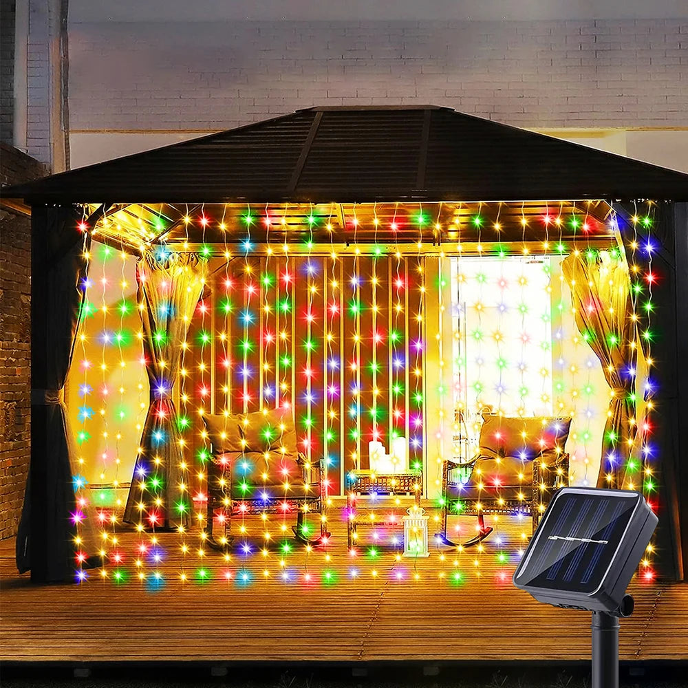 300 LED Solar Outdoor Curtain Light - 8 Modes